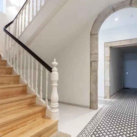 Swimming Pool House Apartment
